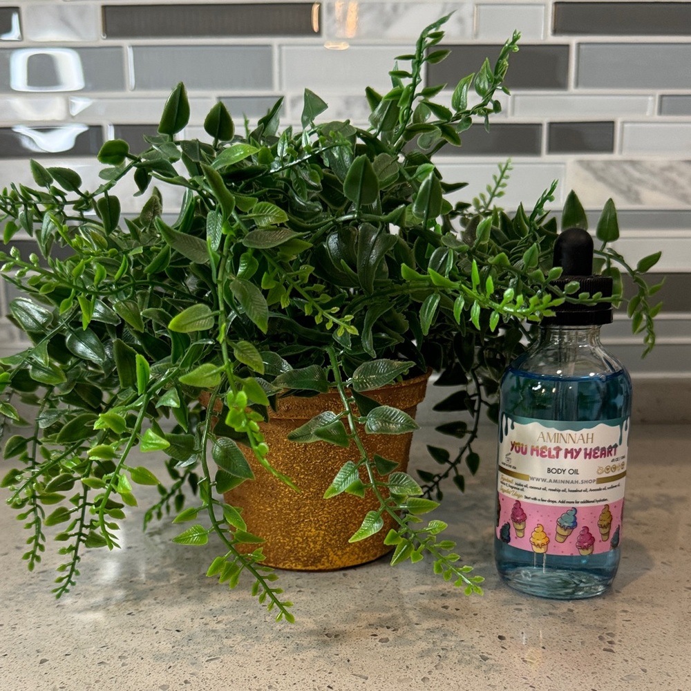 AMINNAH - You Melt My Heart Body Oil